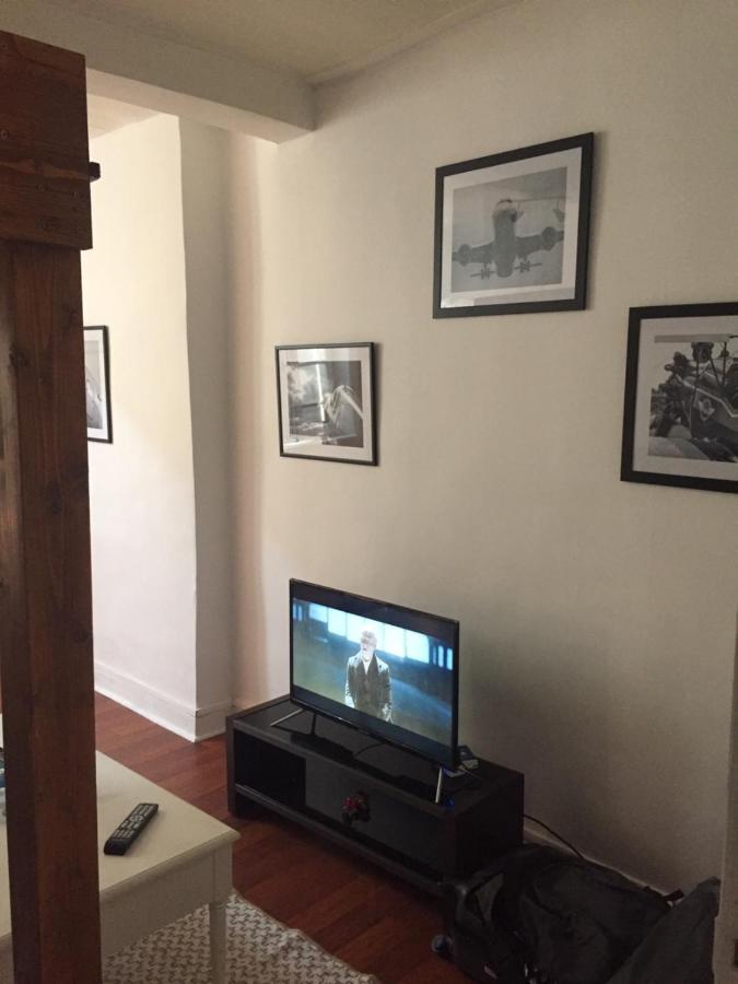Le Victor Hugo 2 D Et Sa Pizza Offerte Apartment Aurillac Bagian luar foto